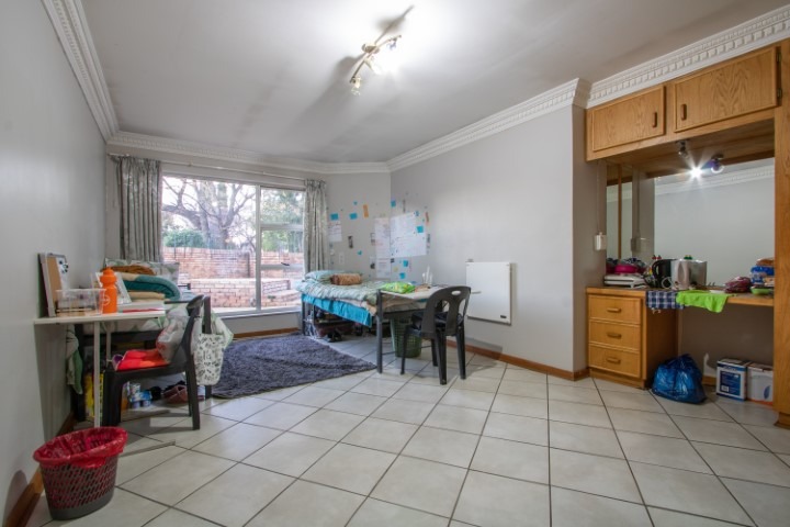 To Let 13 Bedroom Property for Rent in Die Bult North West